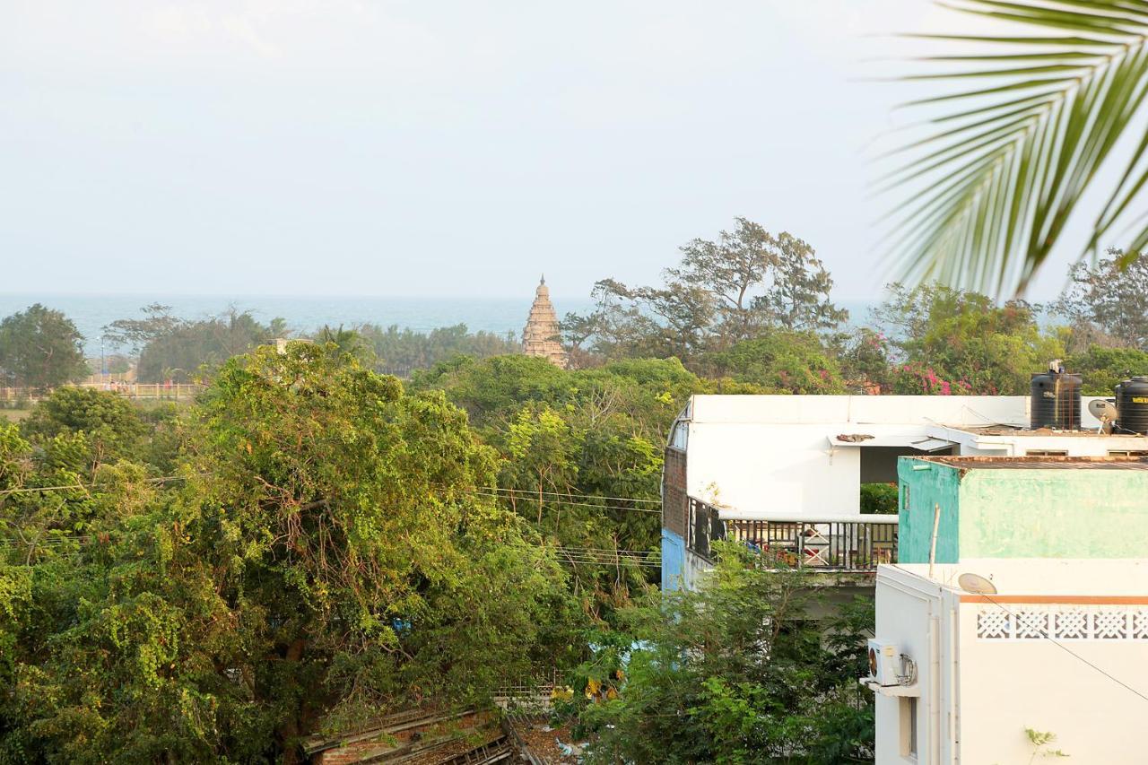 Sathvika Hotel 3*